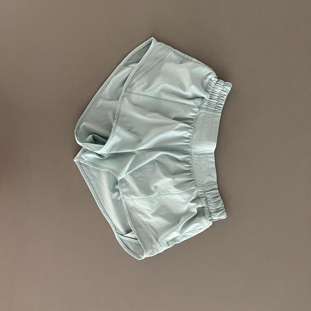 Lululemon Hotty Hot Shorts - Picture 2 of 7